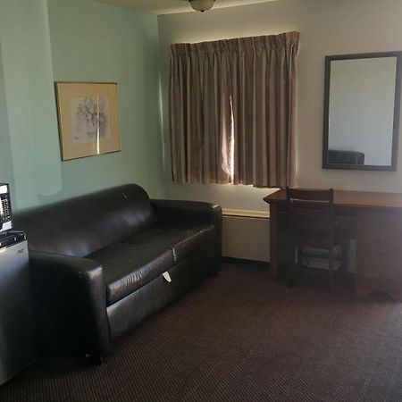 Lake Eufaula Inn & Suites Checotah Eksteriør bilde