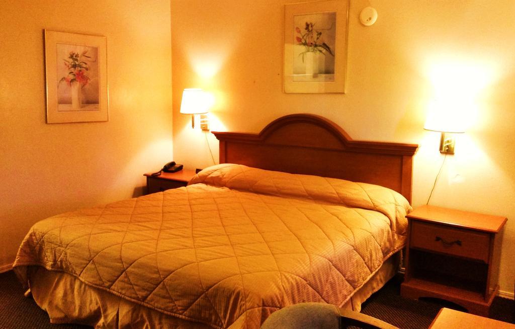 Lake Eufaula Inn & Suites Checotah Rom bilde