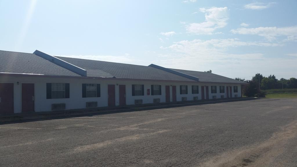 Lake Eufaula Inn & Suites Checotah Eksteriør bilde