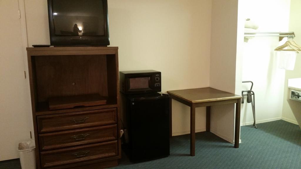Lake Eufaula Inn & Suites Checotah Eksteriør bilde