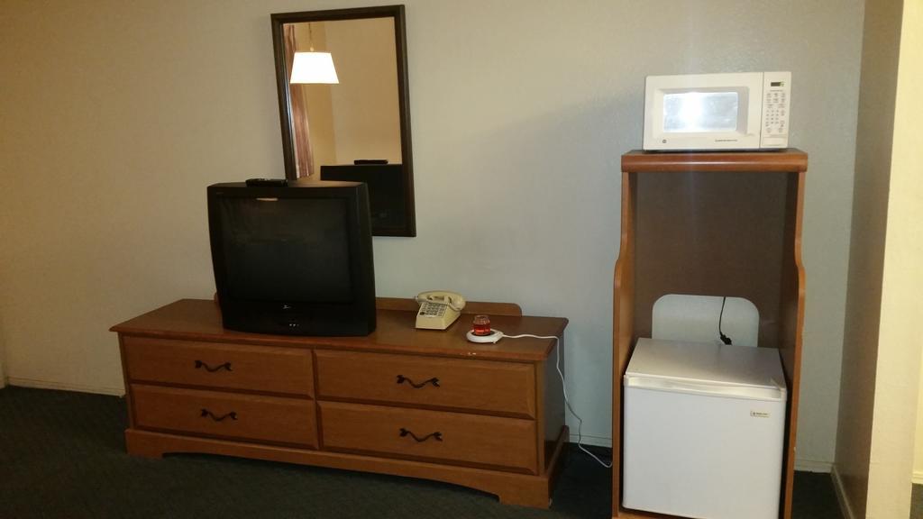 Lake Eufaula Inn & Suites Checotah Eksteriør bilde