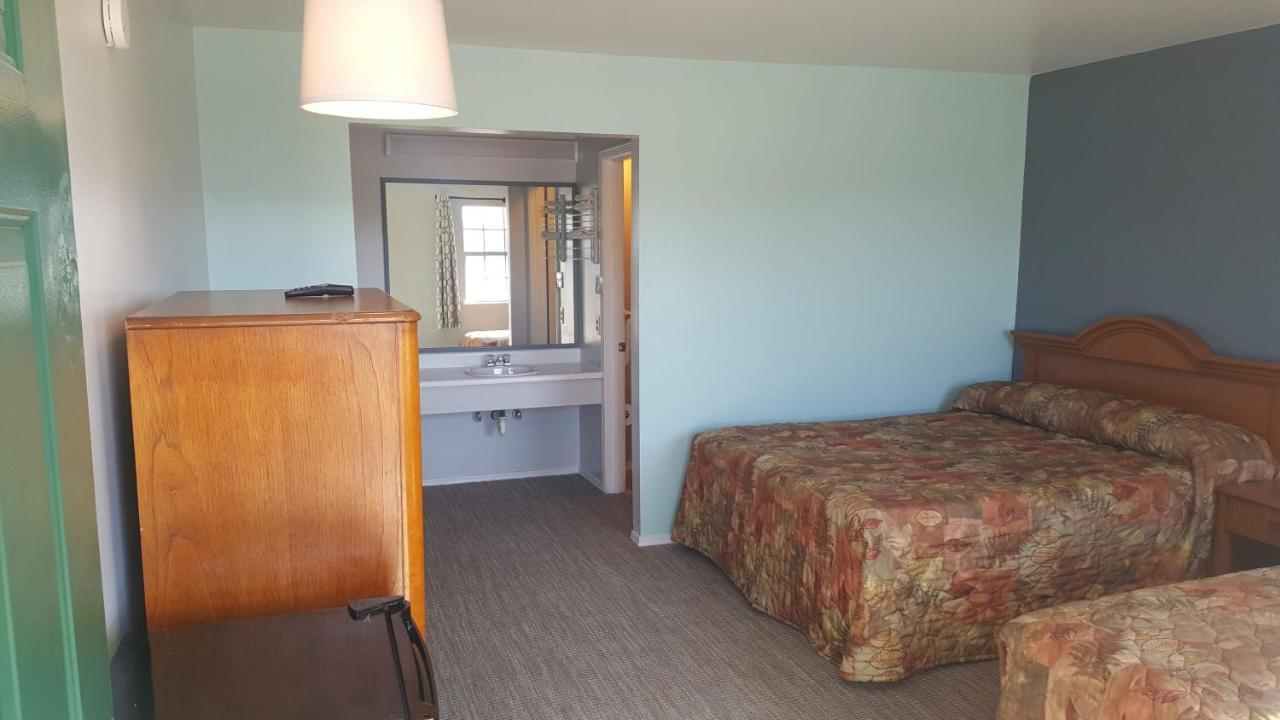 Lake Eufaula Inn & Suites Checotah Eksteriør bilde