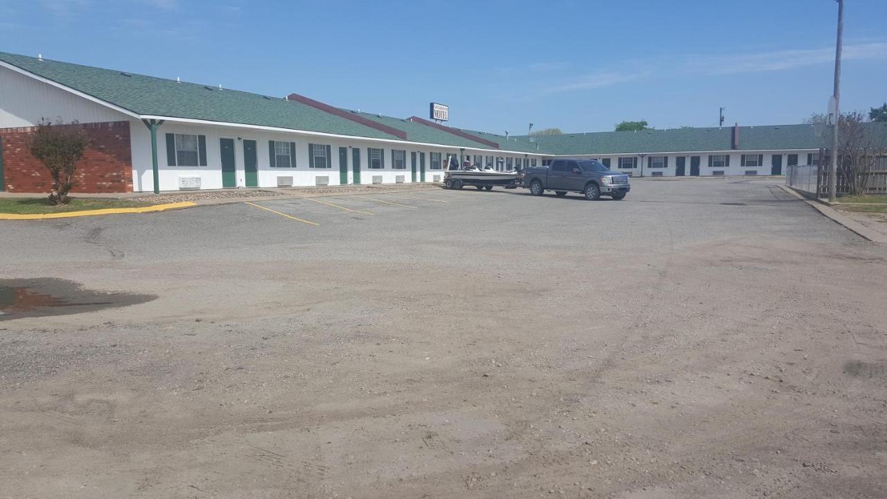 Lake Eufaula Inn & Suites Checotah Eksteriør bilde