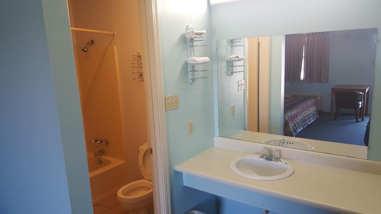 Lake Eufaula Inn & Suites Checotah Eksteriør bilde