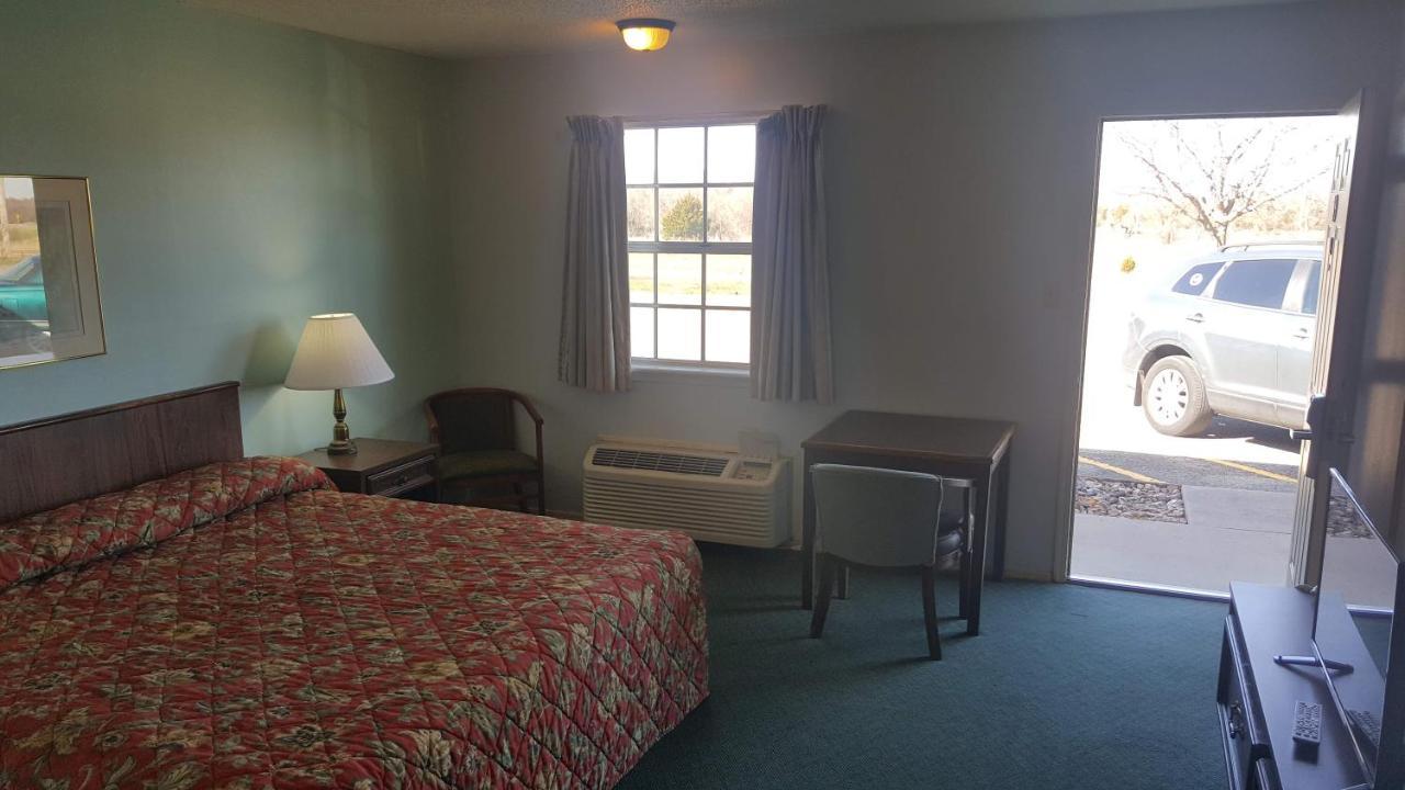 Lake Eufaula Inn & Suites Checotah Eksteriør bilde