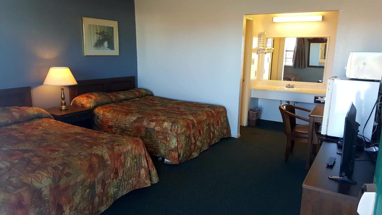 Lake Eufaula Inn & Suites Checotah Eksteriør bilde